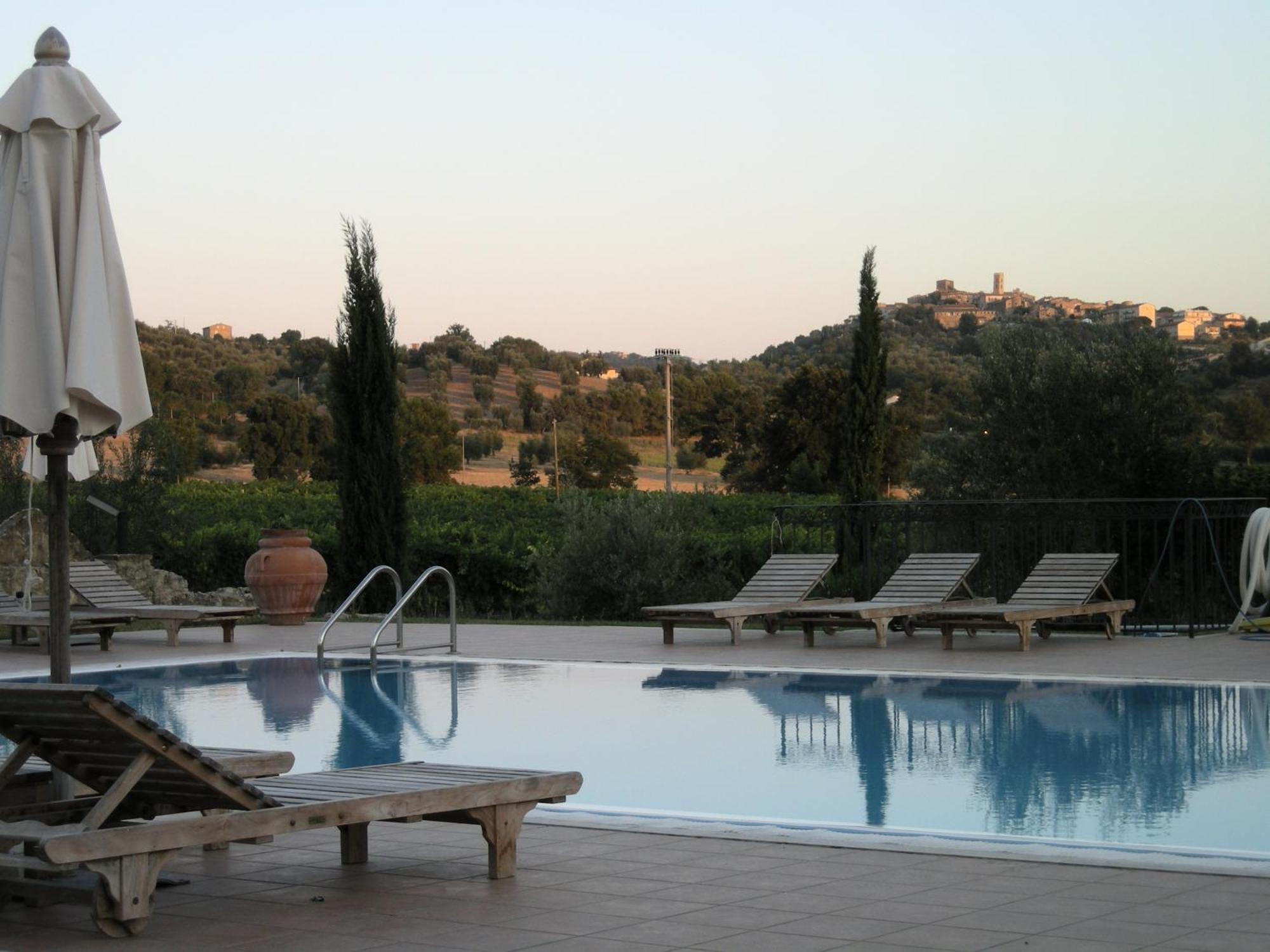 Villa Acquaviva Wine Resort Монтемерано Екстер'єр фото