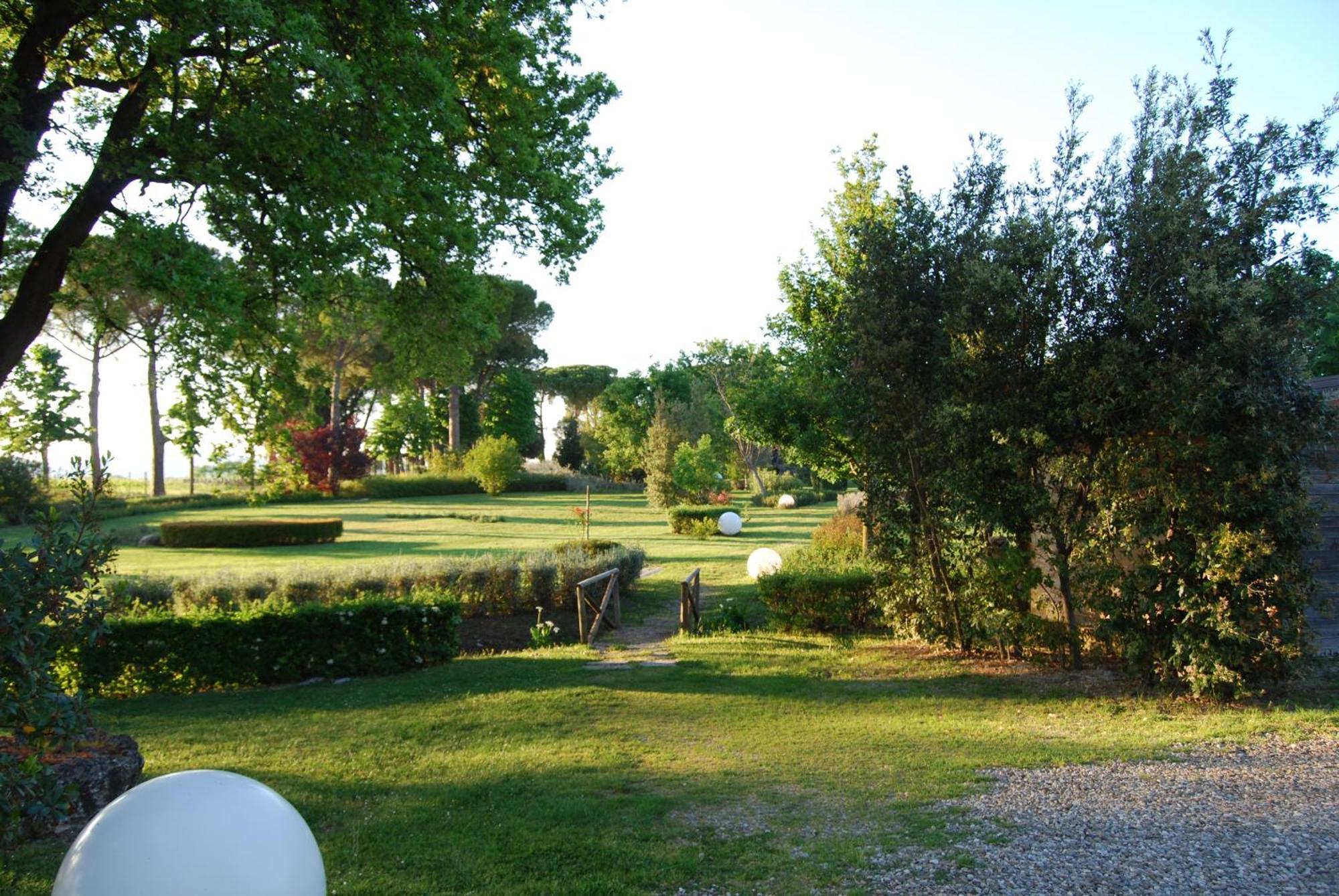 Villa Acquaviva Wine Resort Монтемерано Екстер'єр фото