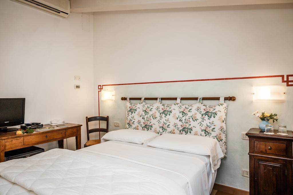 Villa Acquaviva Wine Resort Монтемерано Екстер'єр фото