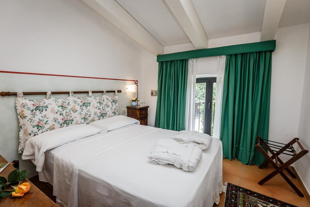 Villa Acquaviva Wine Resort Монтемерано Екстер'єр фото