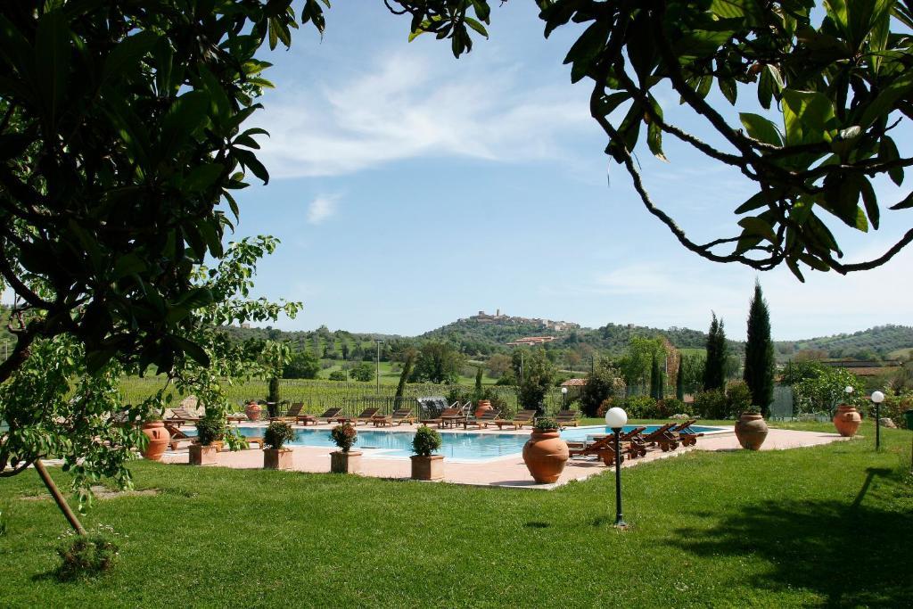 Villa Acquaviva Wine Resort Монтемерано Екстер'єр фото